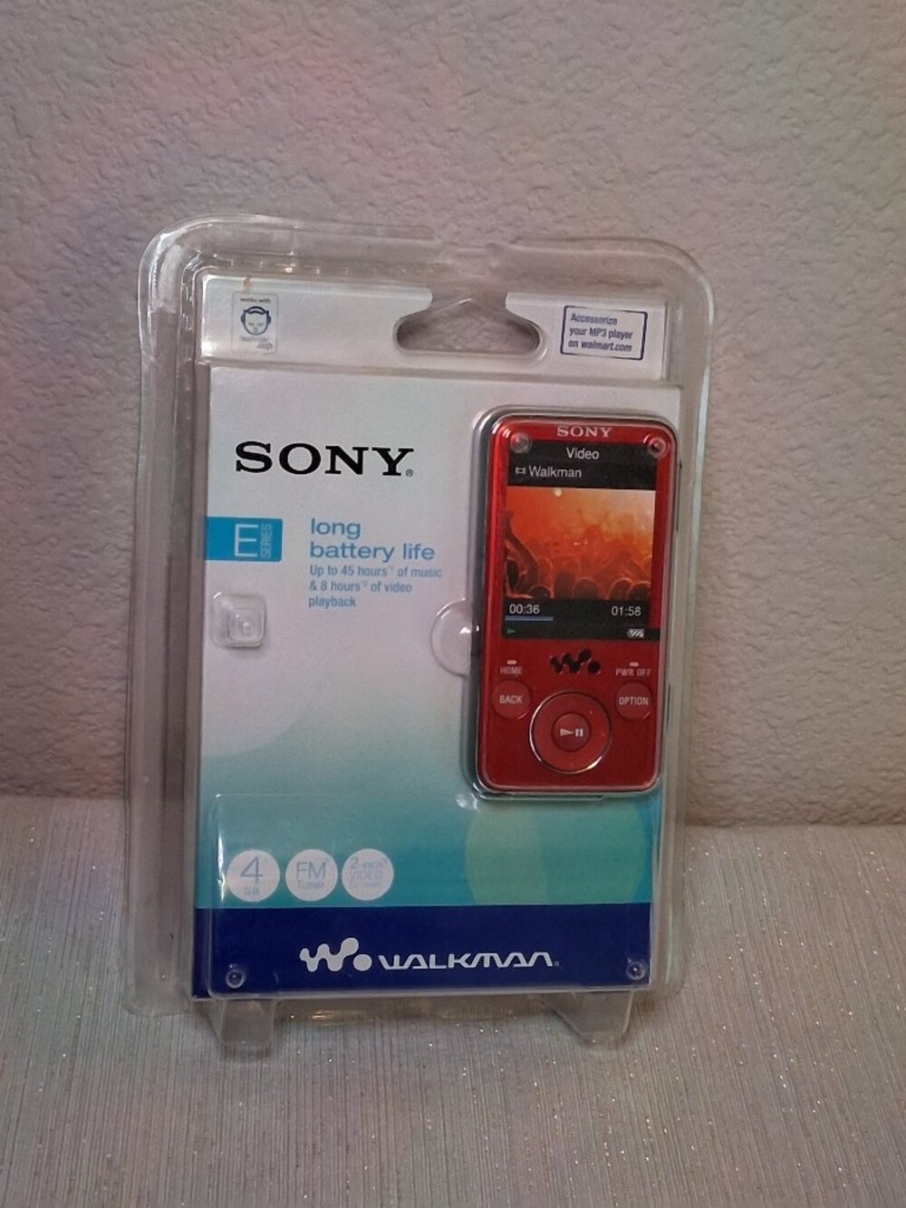 2004 NEW Sony Walkman NWZ-E436F Red 4GB E Series Digital Music Media Player MP3